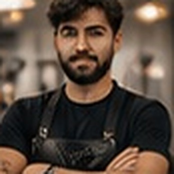 Mehmet — Kıdemli Barber